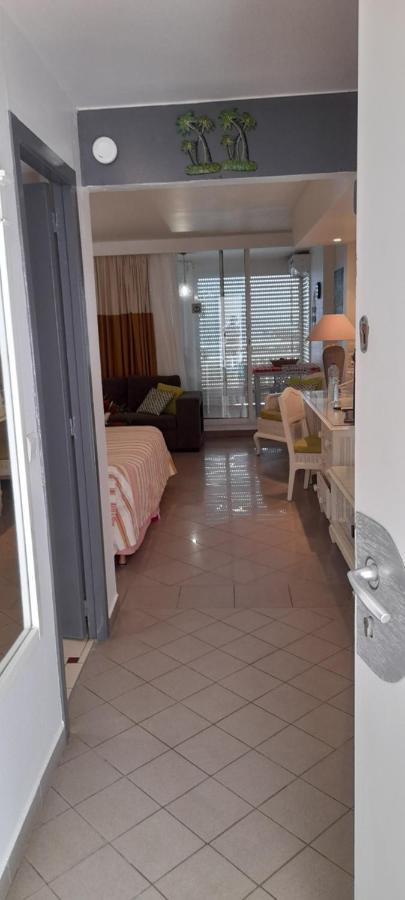 Studio Pieds Dans L'Eau Apartment Le Gosier  Exterior photo