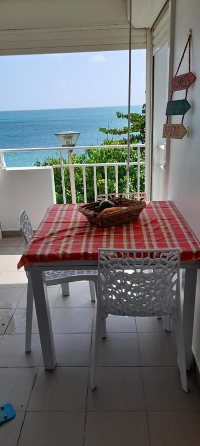 Studio Pieds Dans L'Eau Apartment Le Gosier  Exterior photo